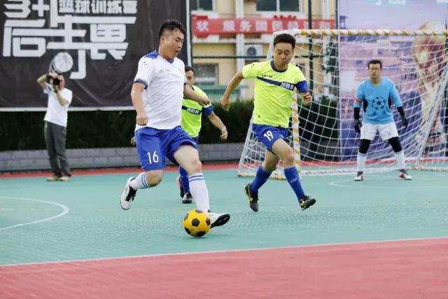 全球智能手机价格首次大幅上涨，平均增幅达25%