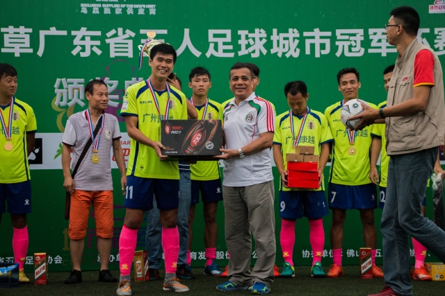 合金弹头系列新作将于2027年发布