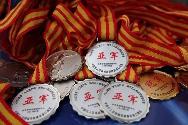 黄仁勋确认出席中美国宴 引发英伟达重返中国市场期待